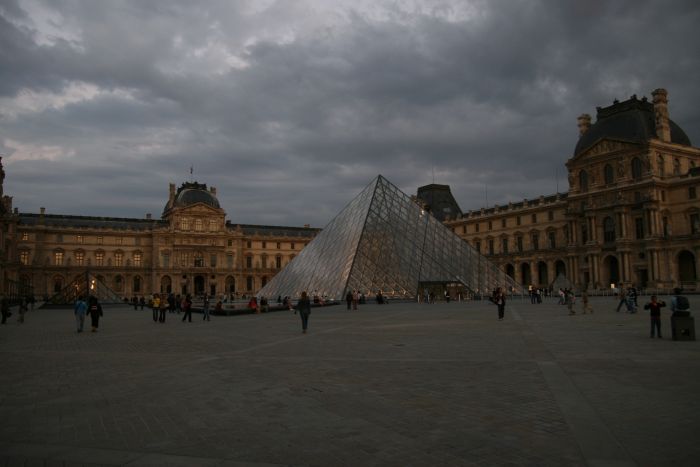 piazza louvre